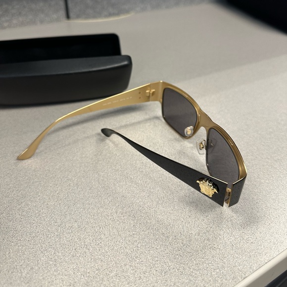 NEW VERSACE VE2262 1433/87 UNISEX MOD 2262 SUNGLASSES - Picture 2 of 9